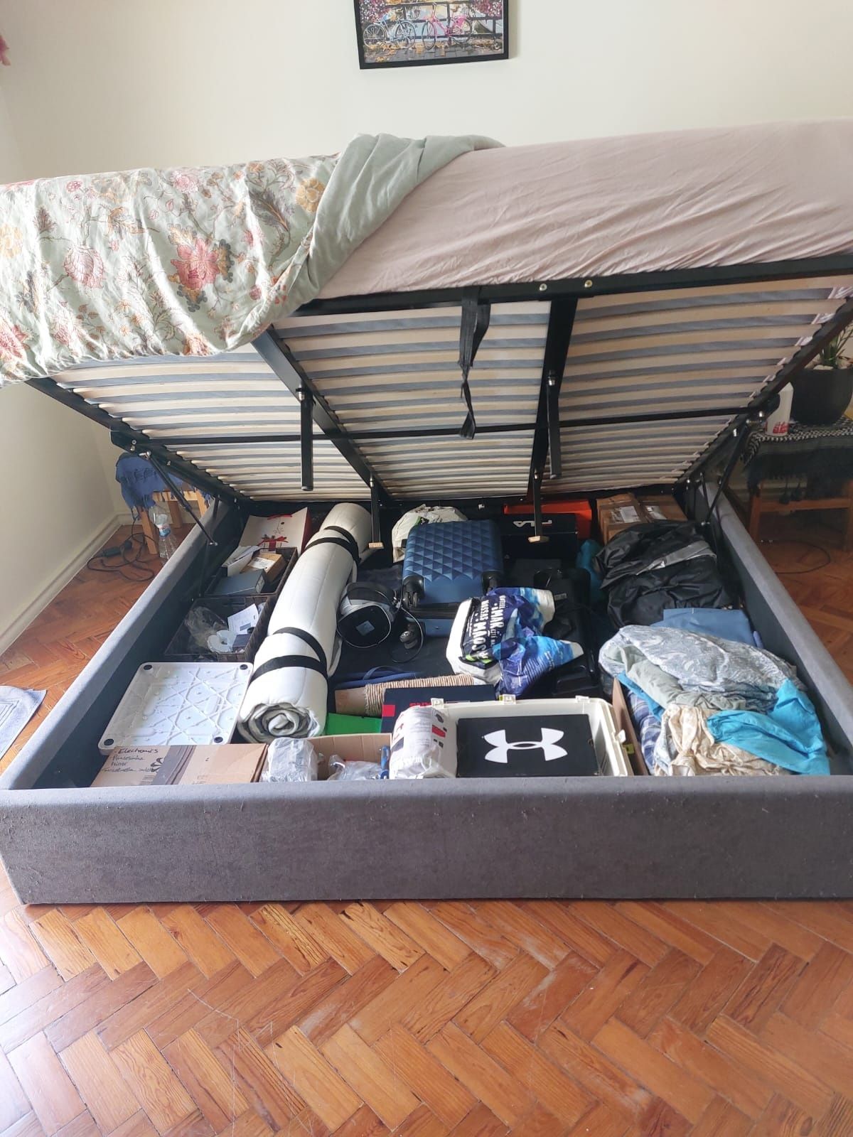 Cama sem colchão 180x200cm