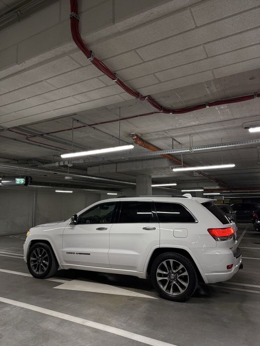 Jeep Grand Cherochee Overland