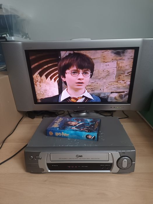 Magnetowid odtwarzacz wideo LG BD280Y sprawny