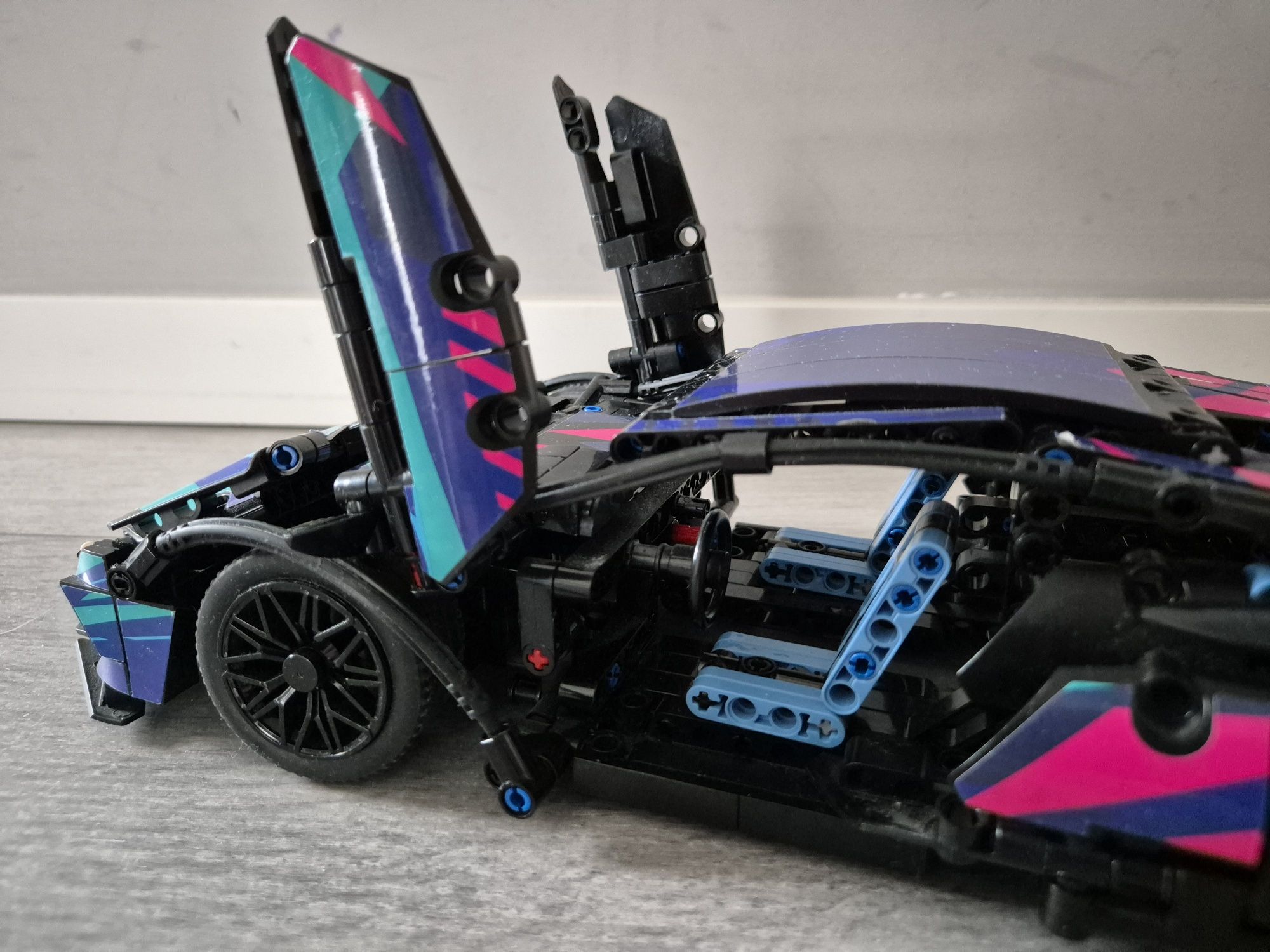 Cyberpunk Block Racing LAM 1:14