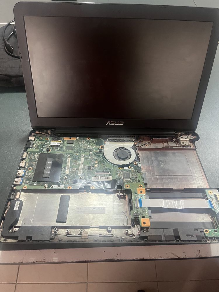 Asus X555L - Peças