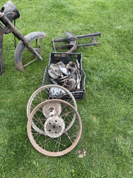 Wsk 125 + części M06 B1 rocznik 1967