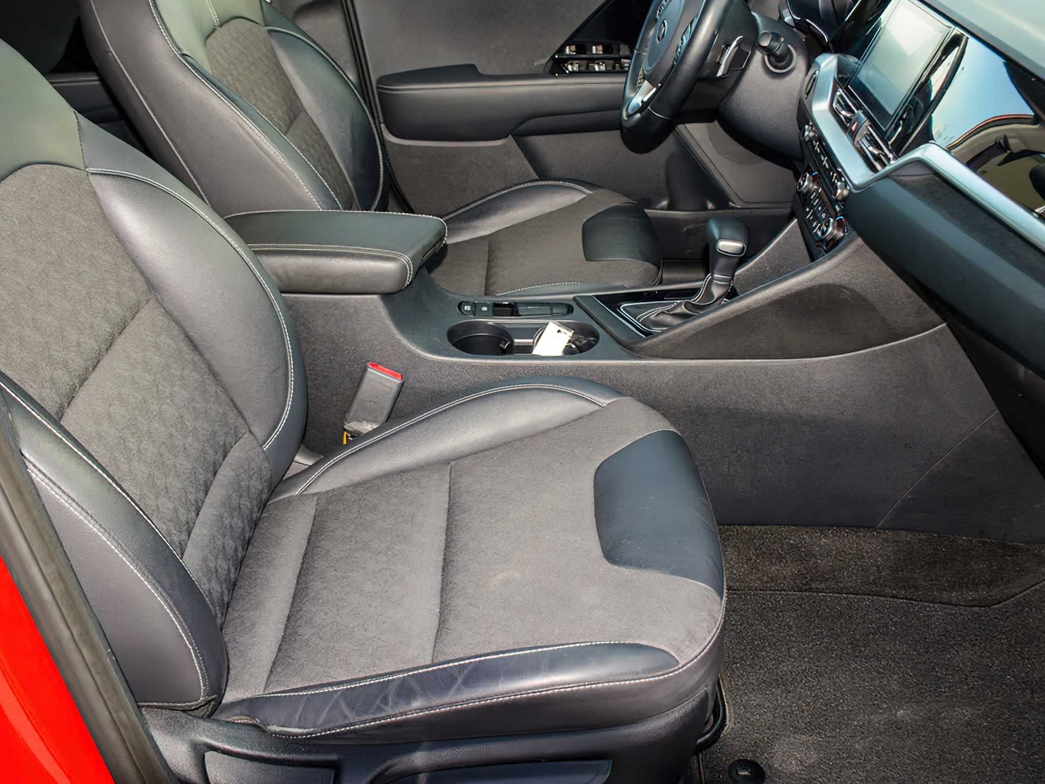 Kia Niro    2020