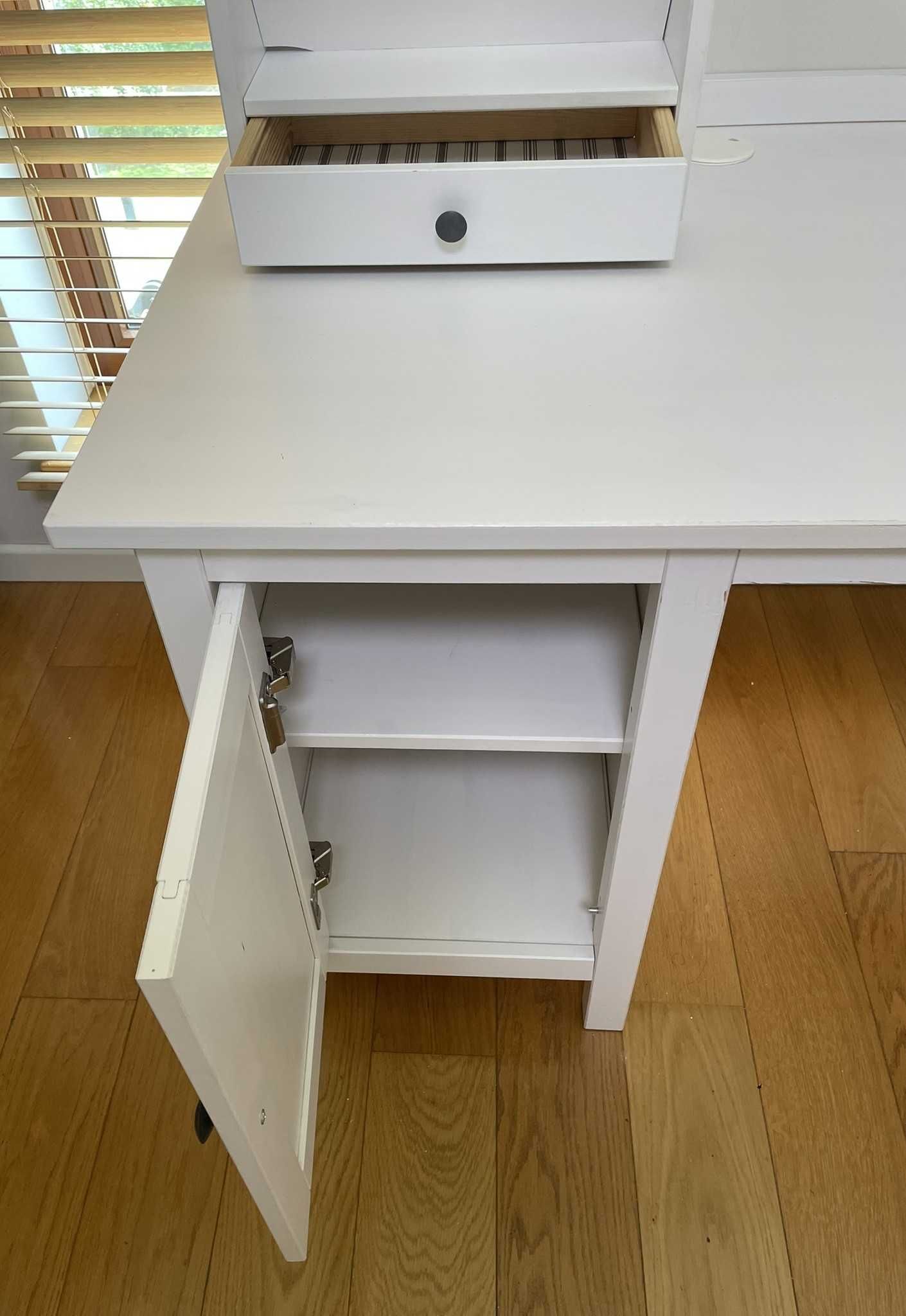 Biurko drewniane Hemnes IKEA z nadstawką (dostawką), bejcowane, białe