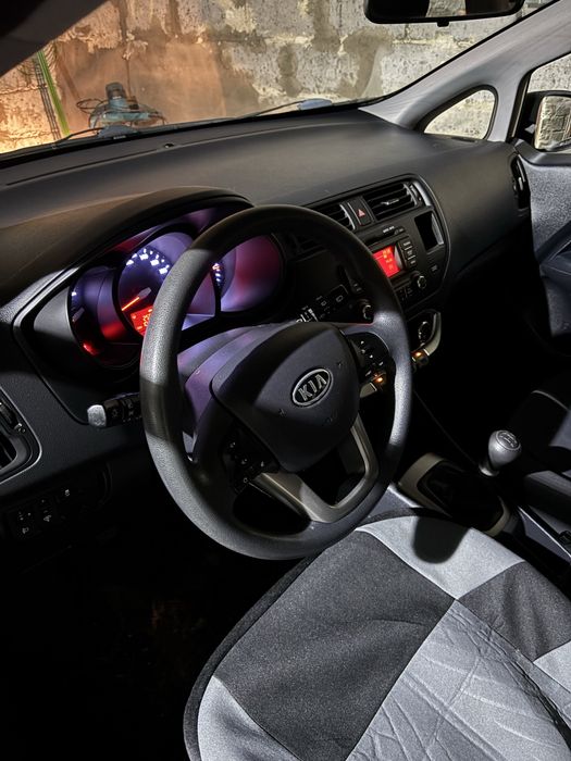 Kia Rio III 2011 Rok Niski Przebieg