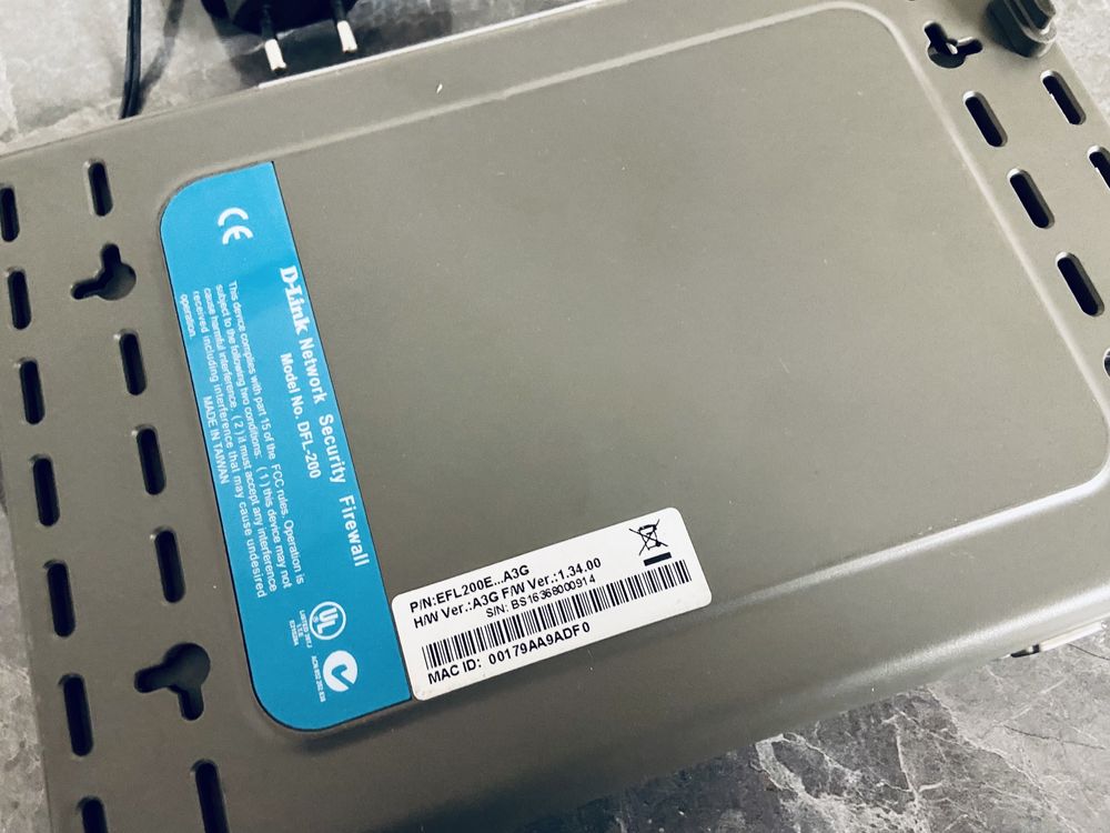 D-Link DFL200 FireWall router Network Security