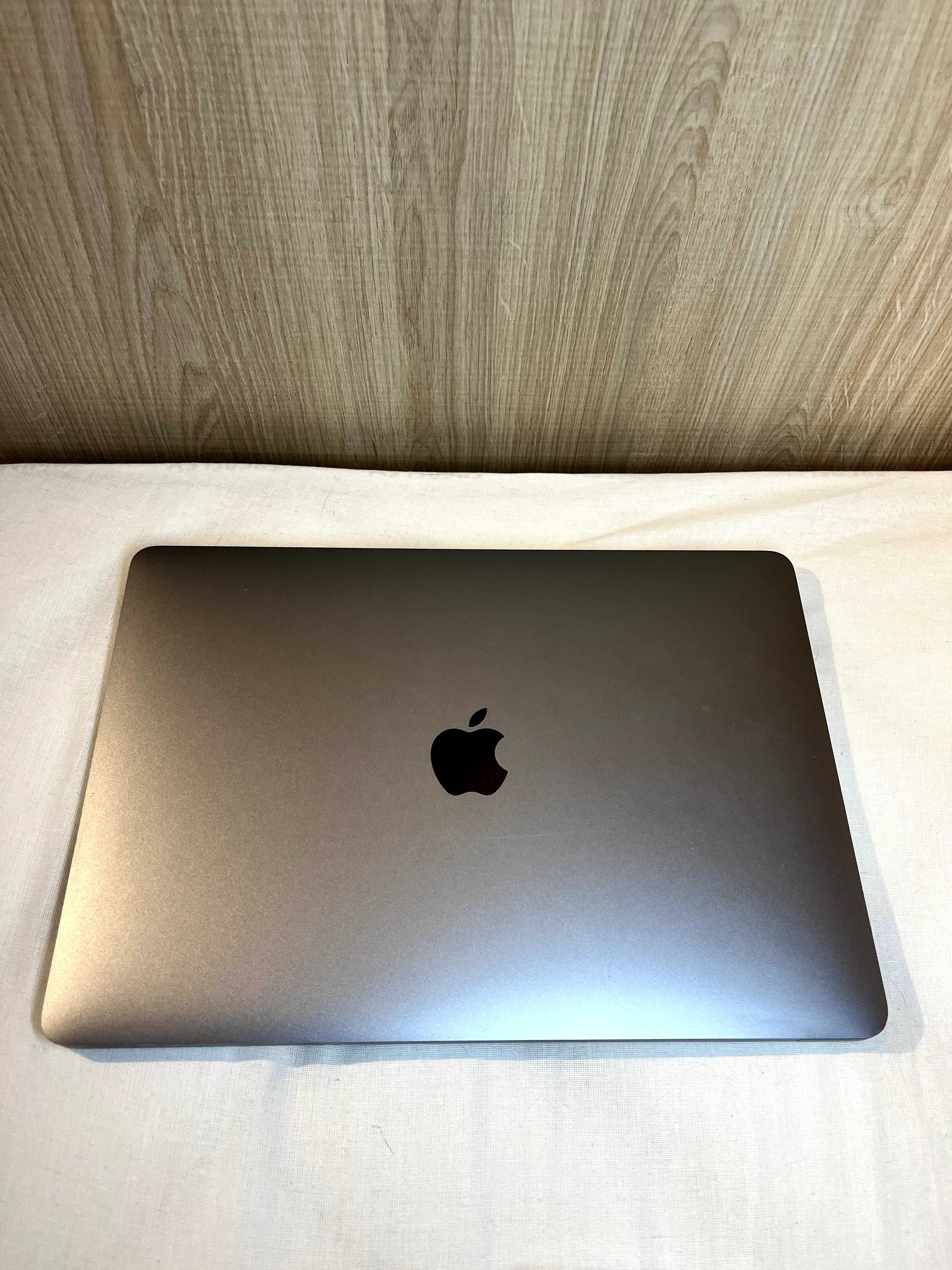 MacBook Pro  13 (2017) - Core i5 - 8GB SSD 256