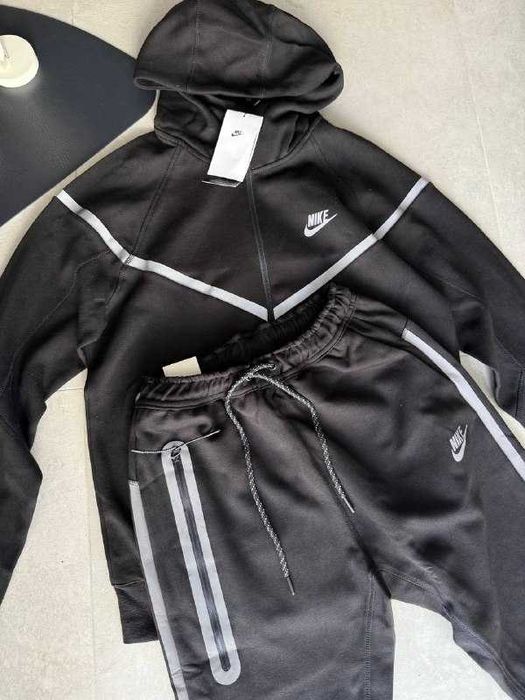 Спортивний костюм Nike Tech Fleece Reflective