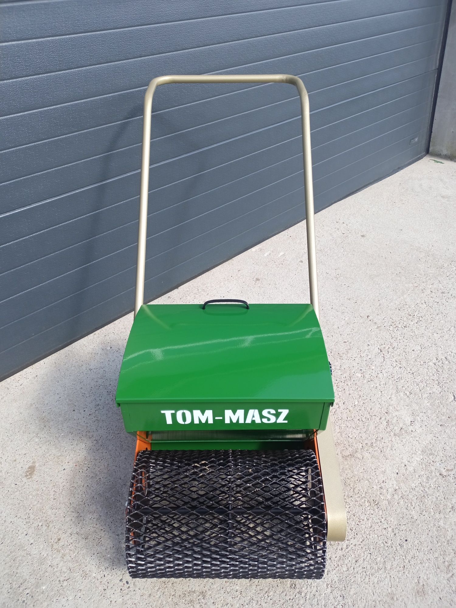 Siewnik do trawy dla profesjonalistów Tom-Masz ST-50