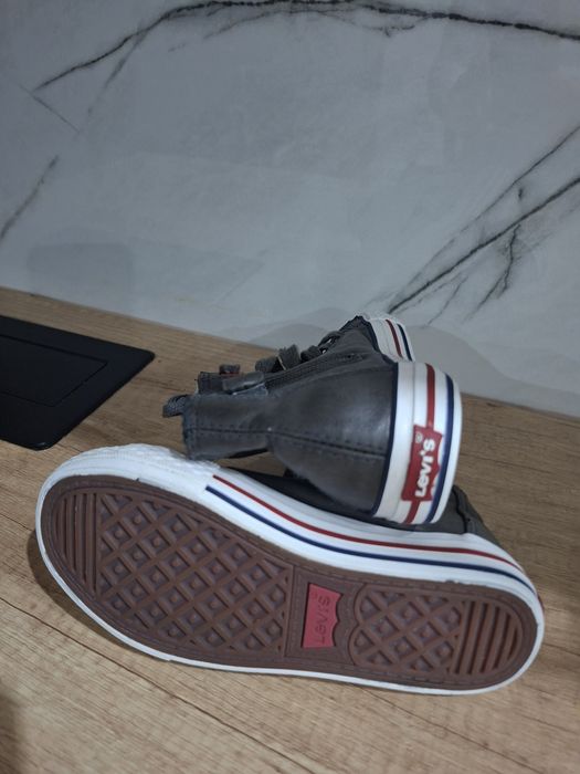 Trampki levi's rozmiar 31
