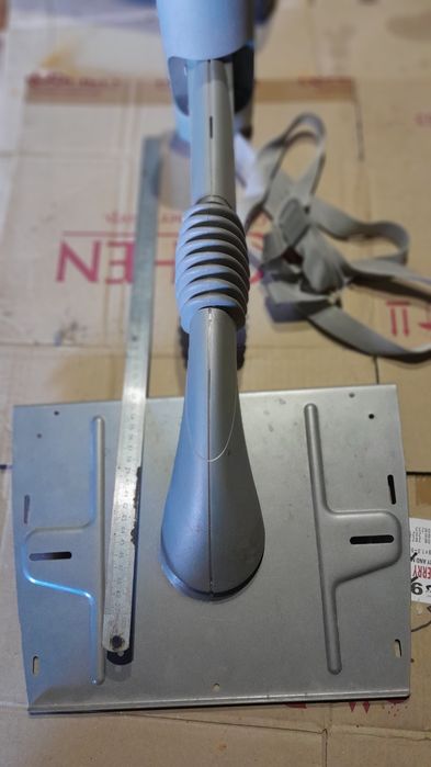 Кріплення для телевізора .