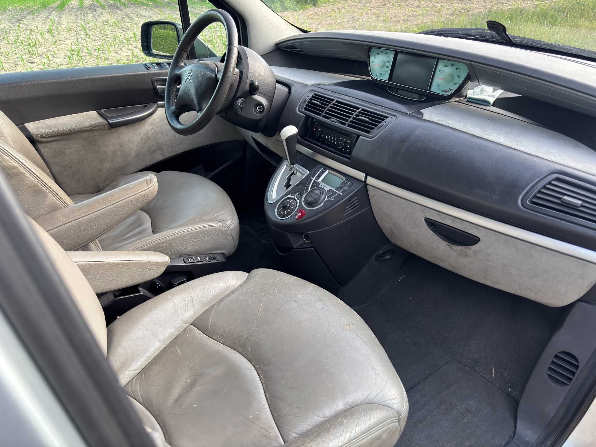 Citroen C8 3.0 V6  7 osób