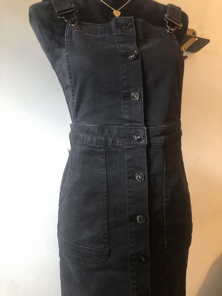 Sukienka czarna ogrodniczka guziki jeans jeansowa casual vintage zara