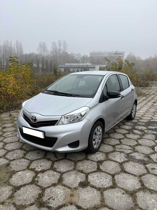 bardz ładna Toyota Yaris III 1.0, klimatyzacja, 5-drzwi