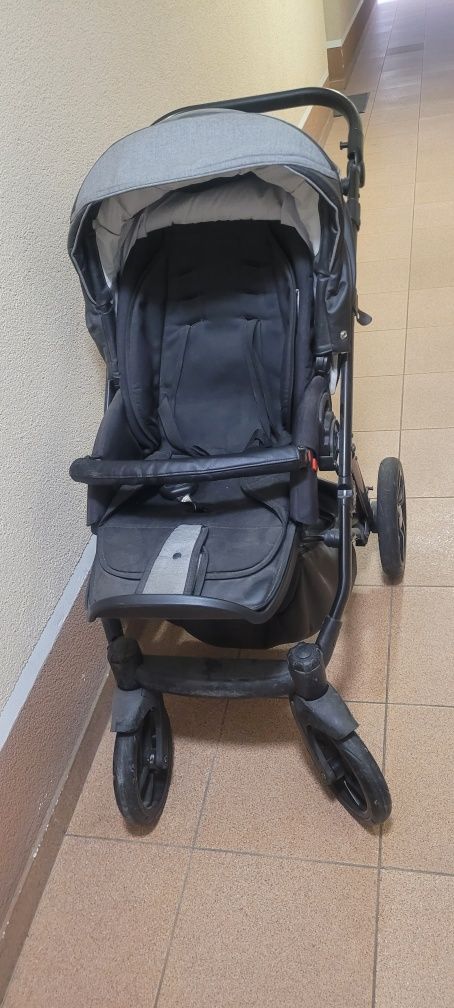 Sprzedam wózek dzieciecy