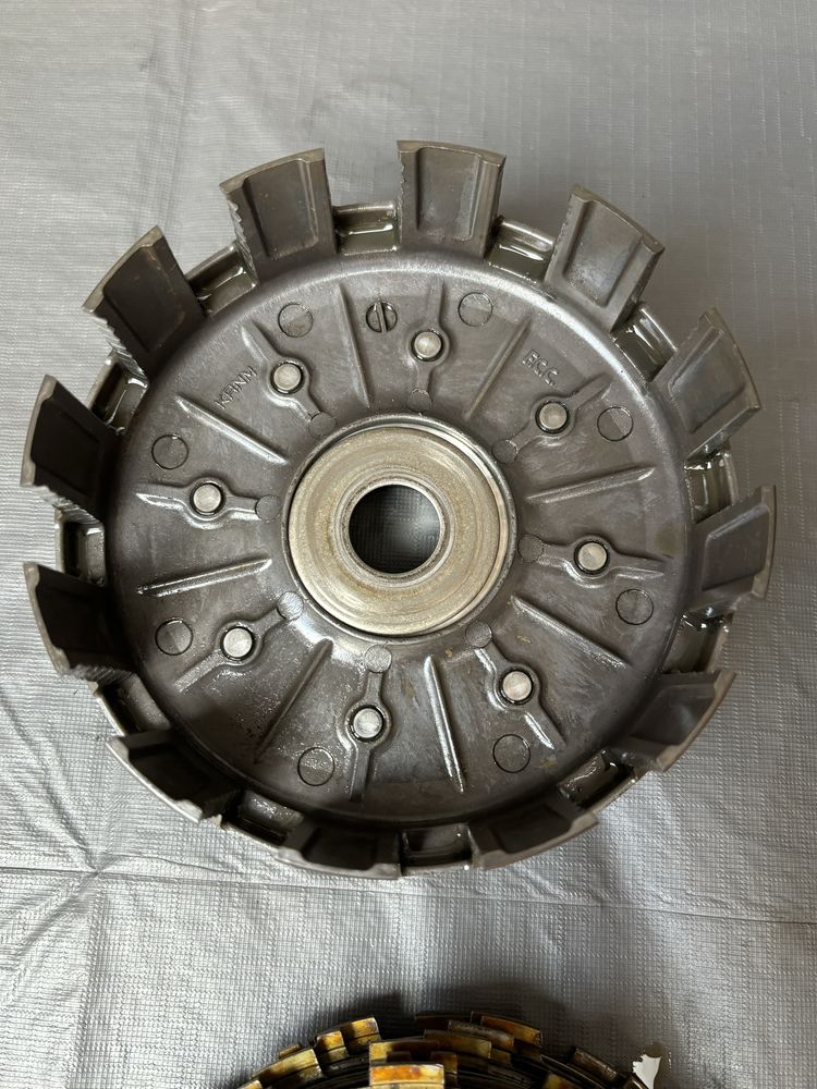 Sprzęgło kosz sprzęgłowy HONDA CRF250 R 10-17