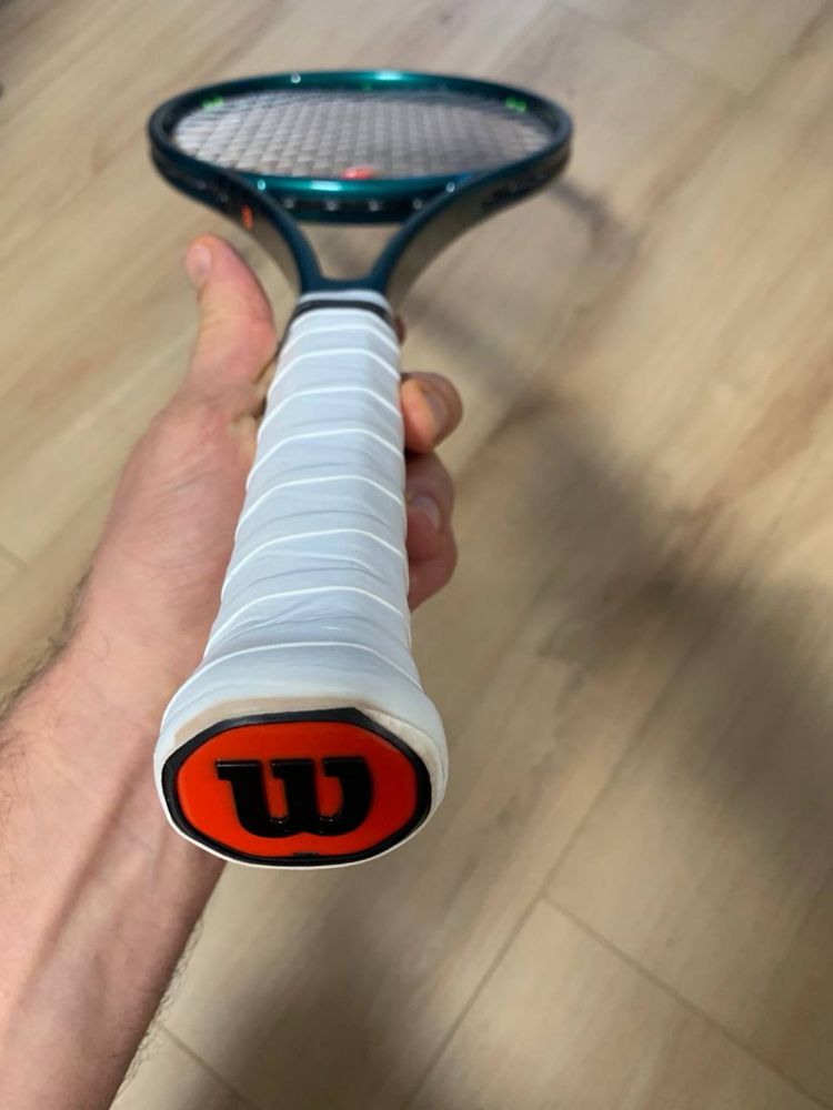 Тенісна ракетка Wilson blade V9 Pro Stock 18x20 2024 року