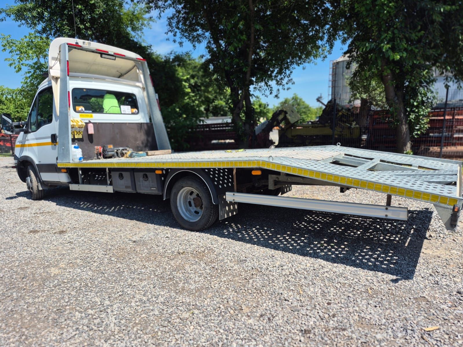 Iveco 35c15 autolaweta pomoc drogowa mały przebieg  PL Salon