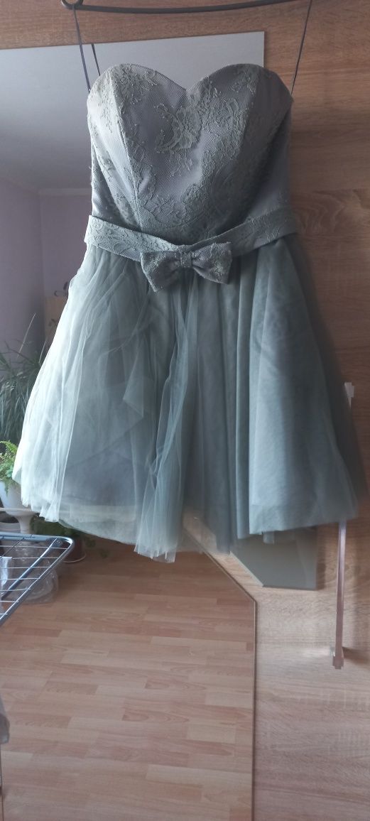 Sukienka gorsetowa