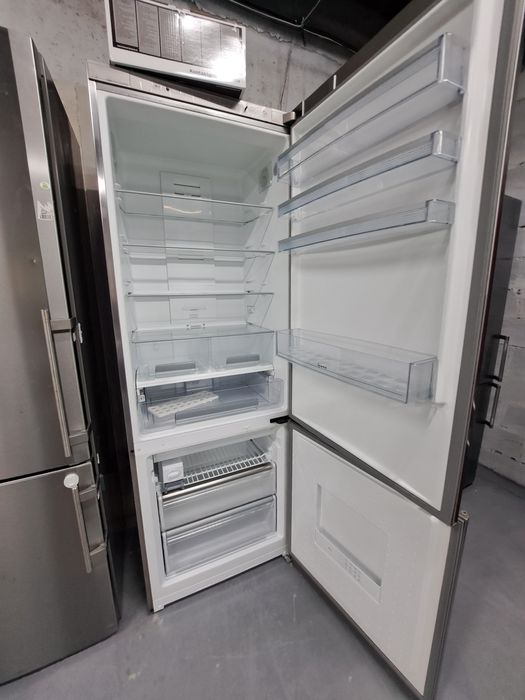 Широкий та високий холодильник Beko FRE54 з NoFrost Доставка та гарант