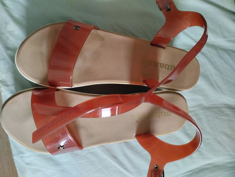 Sandálias de cunha cubanas n 41