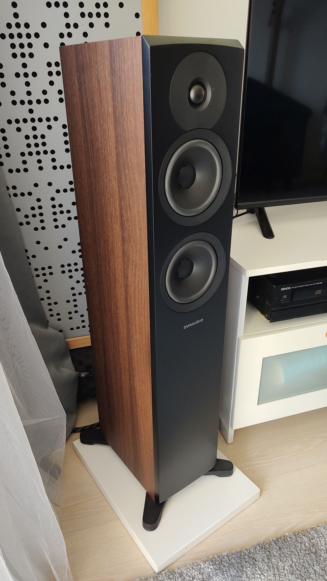 Kolumny Dynaudio Emit 30 - jak nowe