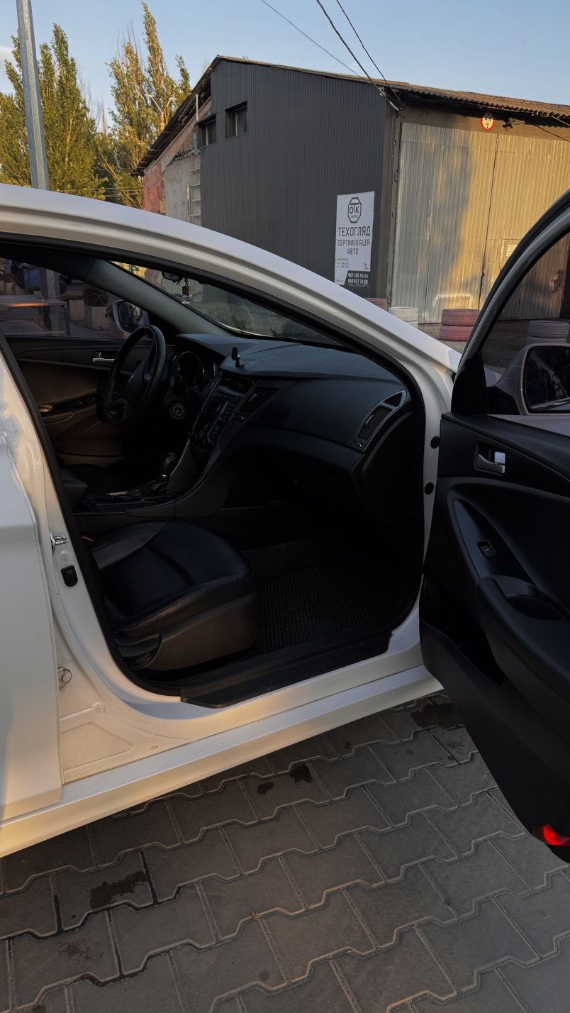 Hyundai sonats 2014 lpi