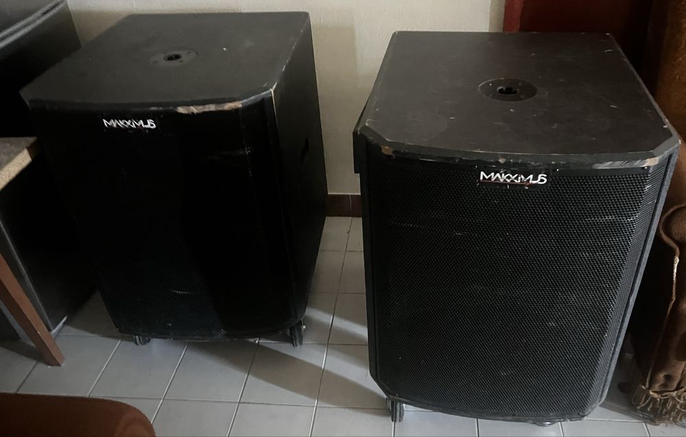 2 Graves ALTO TS 318S 2000W Amplificado