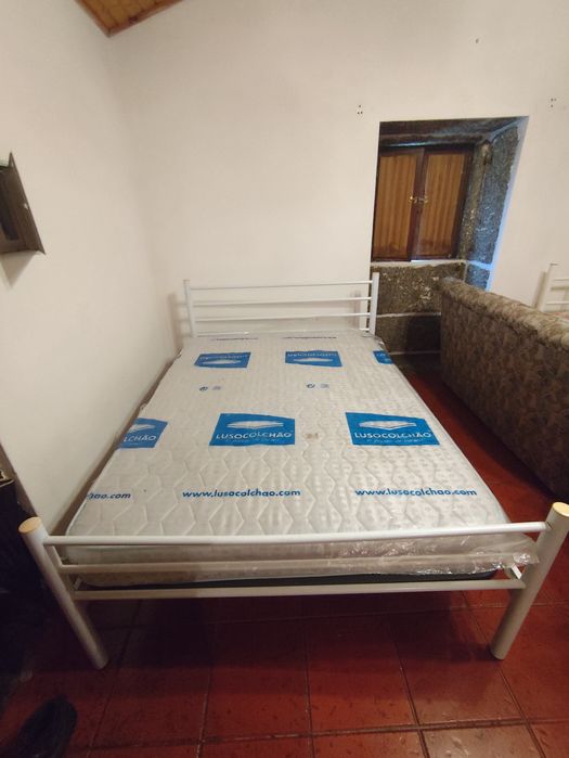 Cama Ferro em Branco