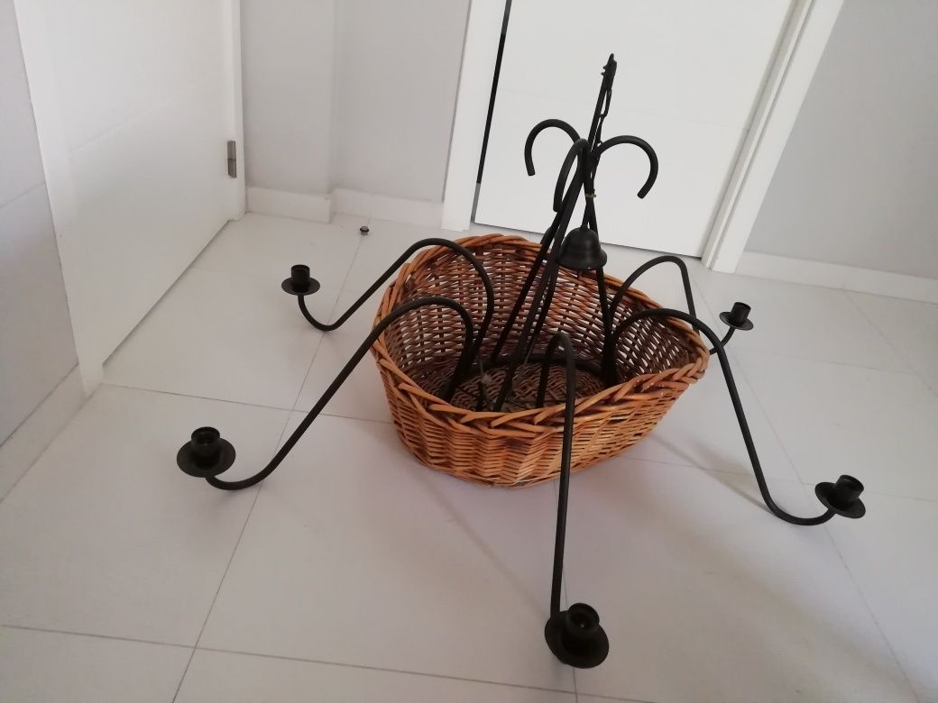 Candeeiro Rústico em verga com braços em ferro!