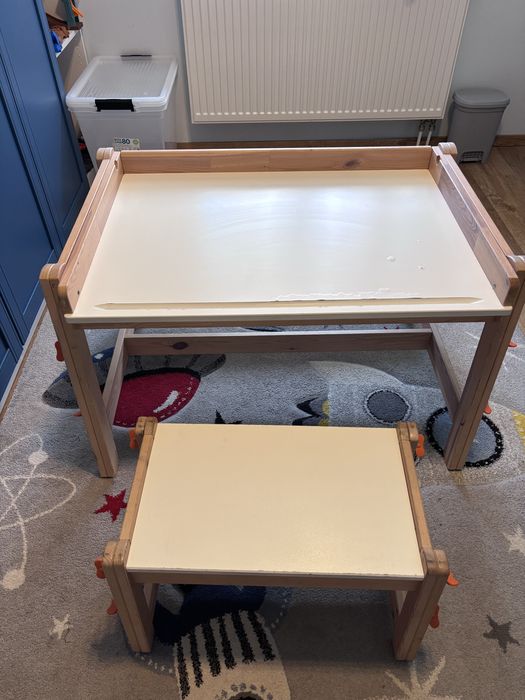 Biurko Ikea Flisat z stołkiem
