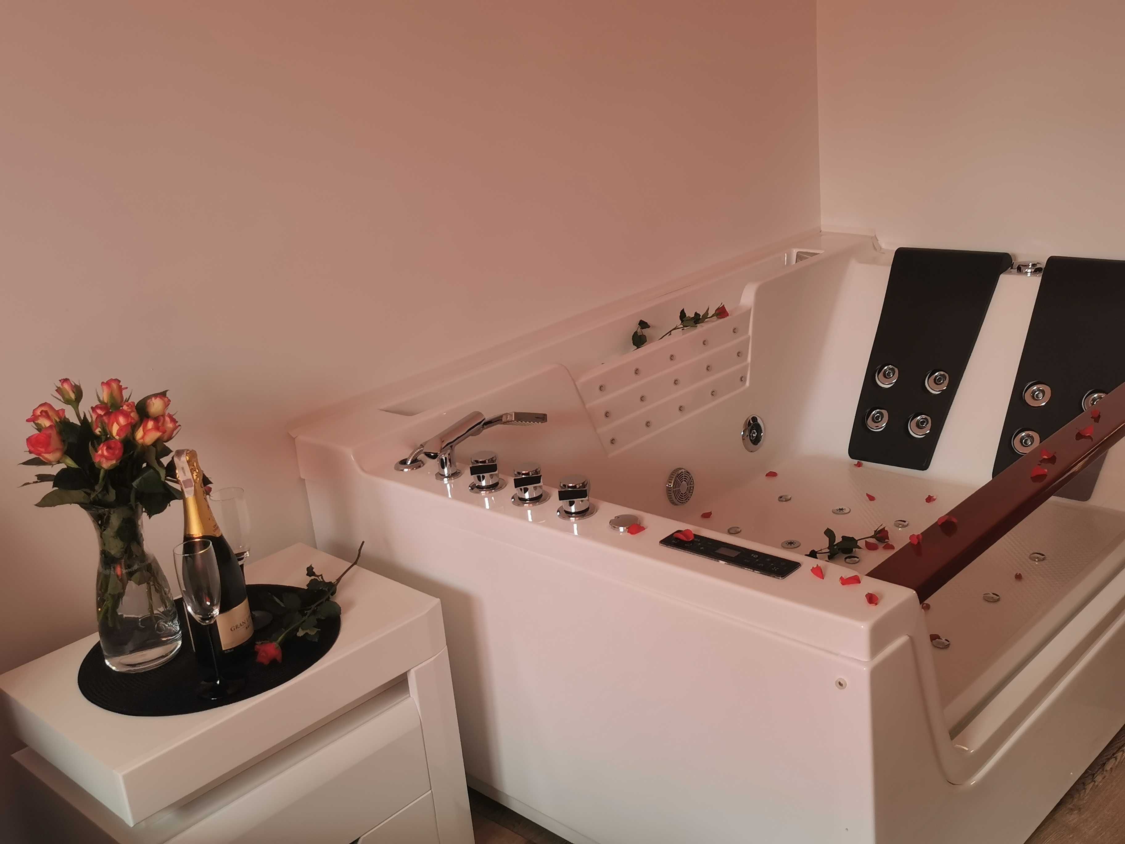 Apartament z jacuzzi