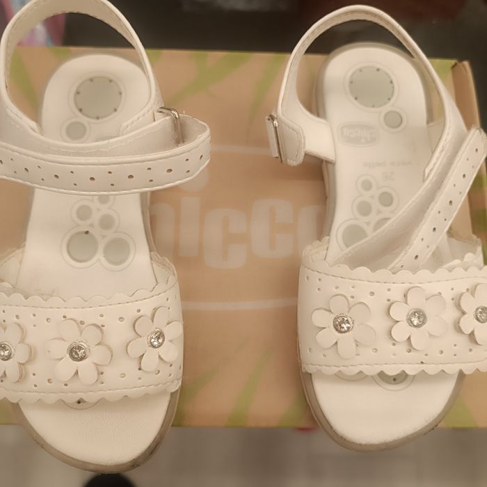 Tênis e sandálias menina Chicco