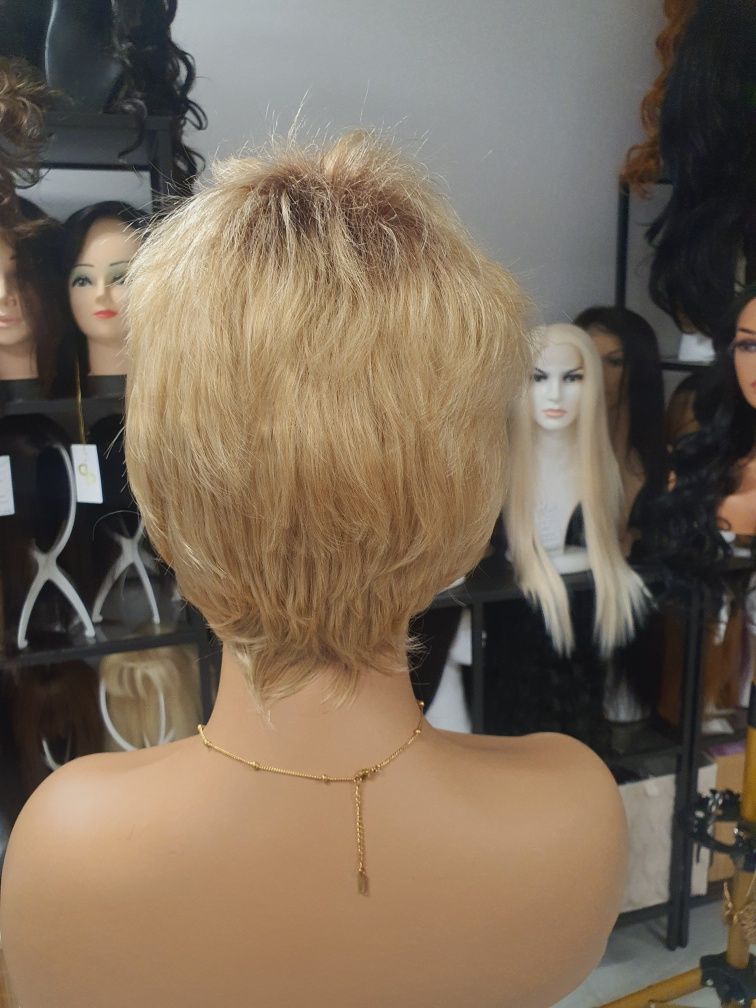 Krótka peruka blond z odrostem KBS-27