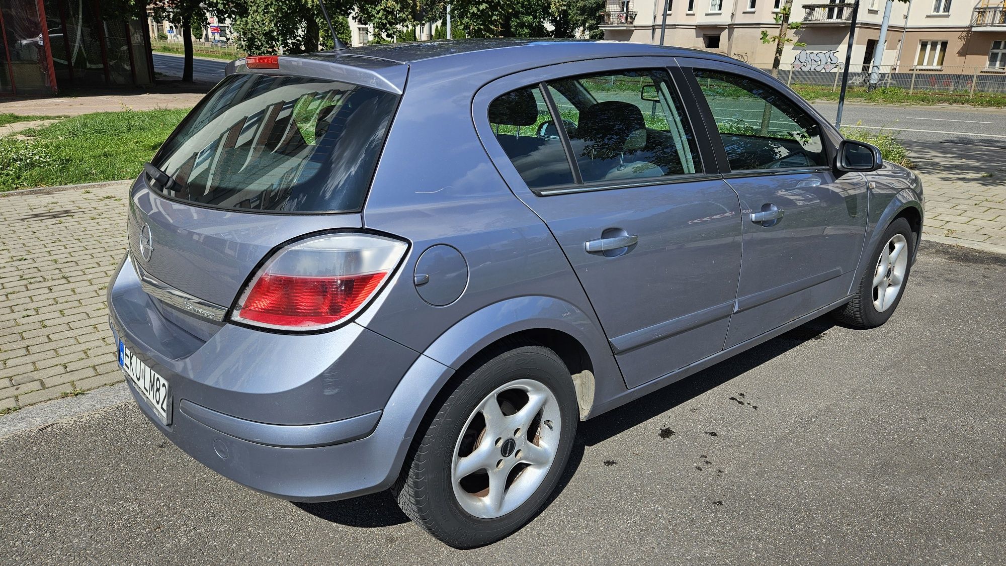 Opel Astra H 1.6 2004r.