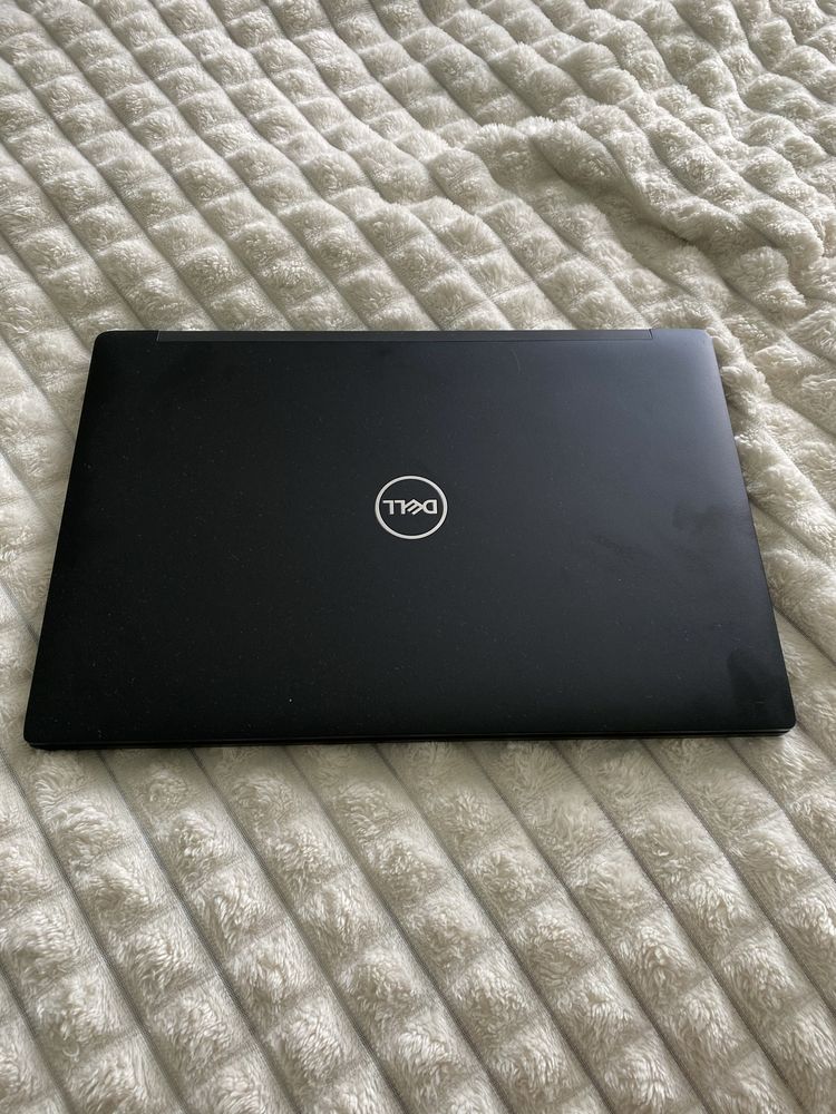 Бізнес ноутбук Dell 16/265gb i7 windows 11