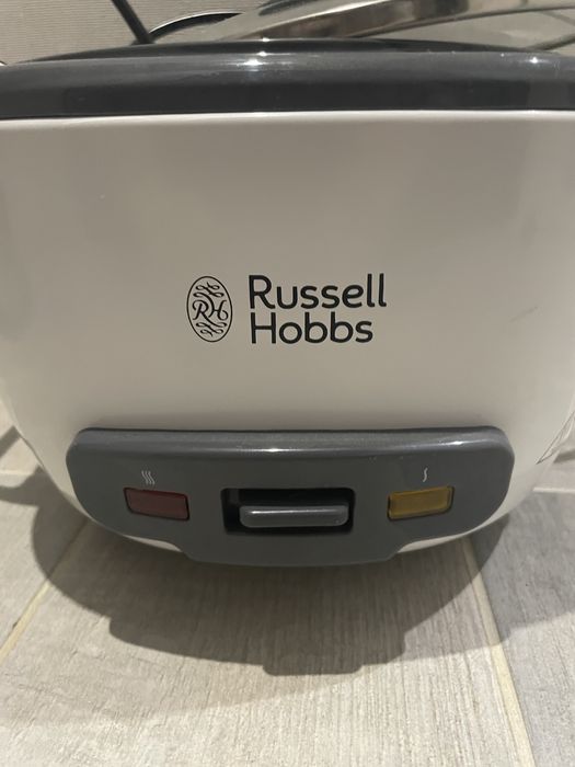 Рисоварка Russell Hobbs