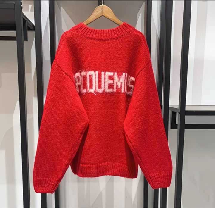 JACQUEMUS светрик, молочного й червоних кольорів