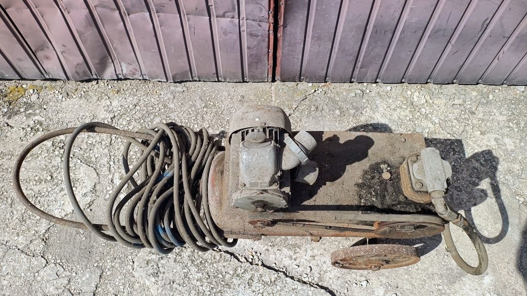 Kompresor sprężarka silnik elektryczny trójfazowy 1,5 kW