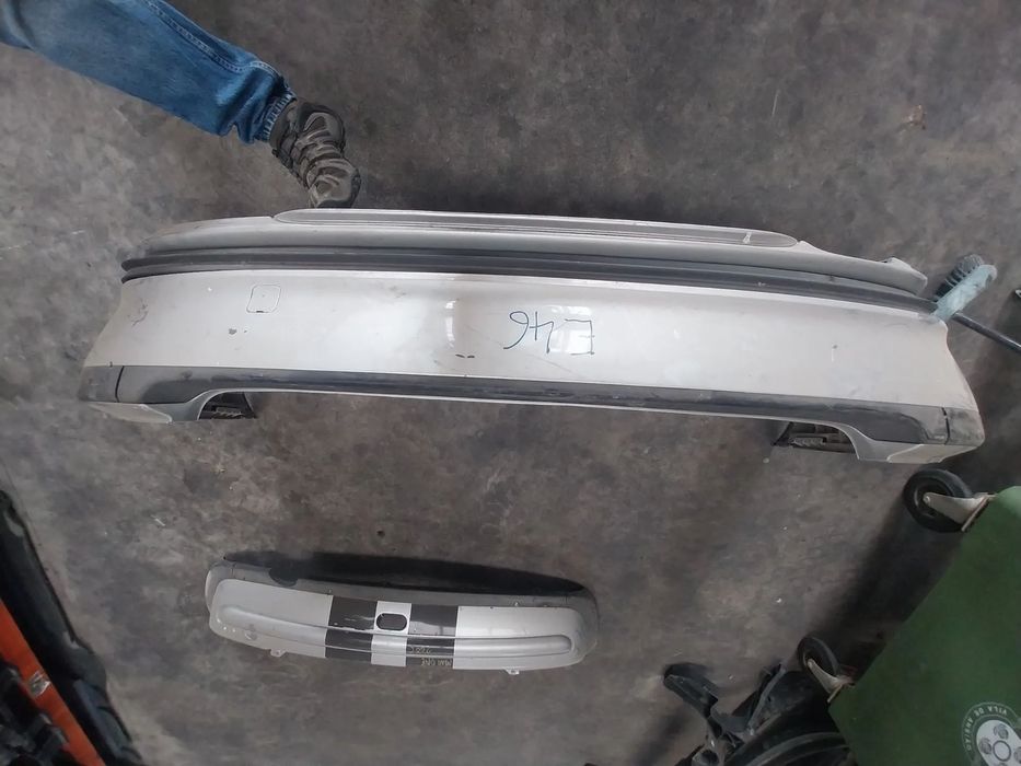 Para-choques tras BMW E46 carrinha 2002