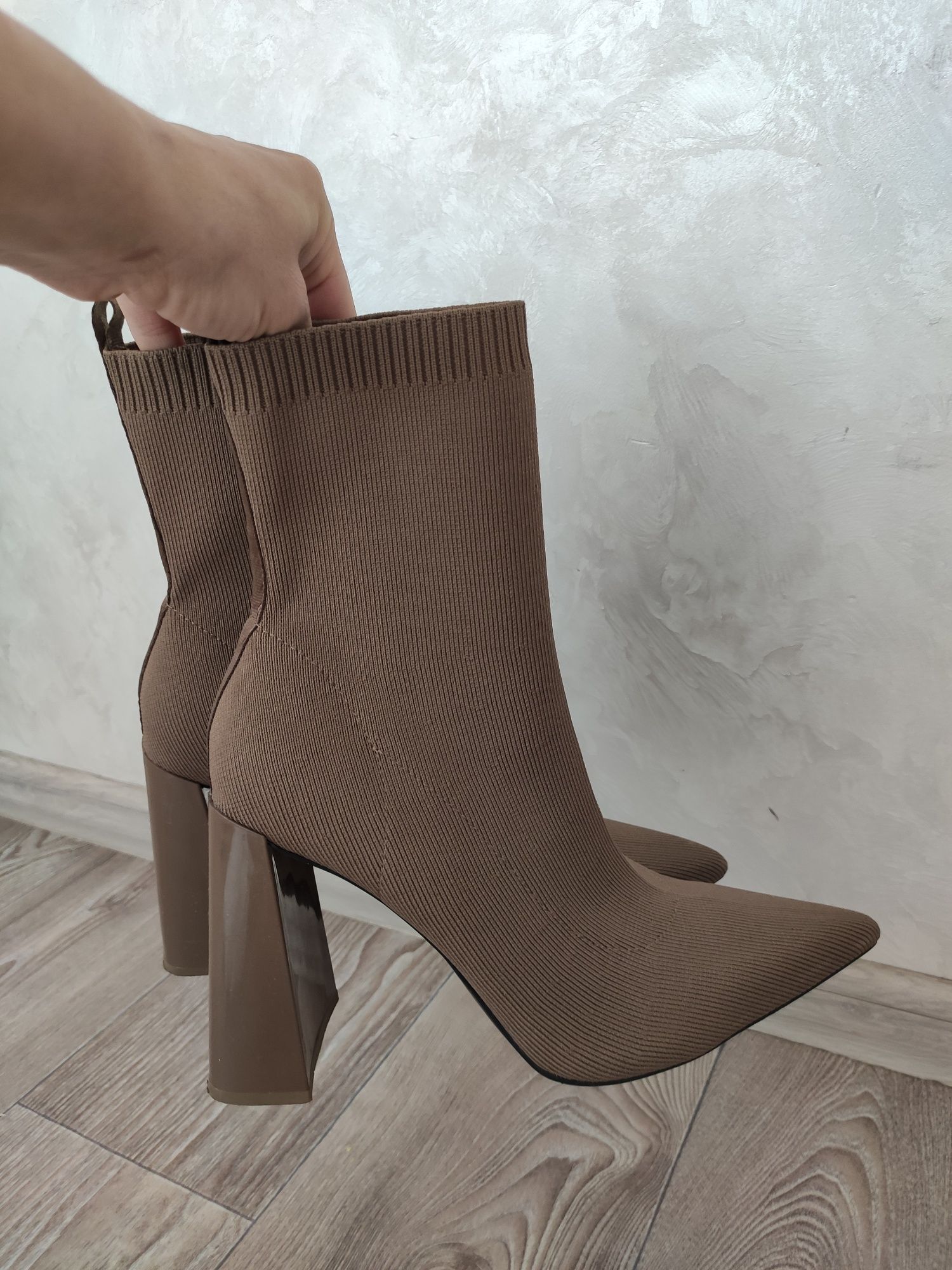 Zara ботильйони 39 розмір
