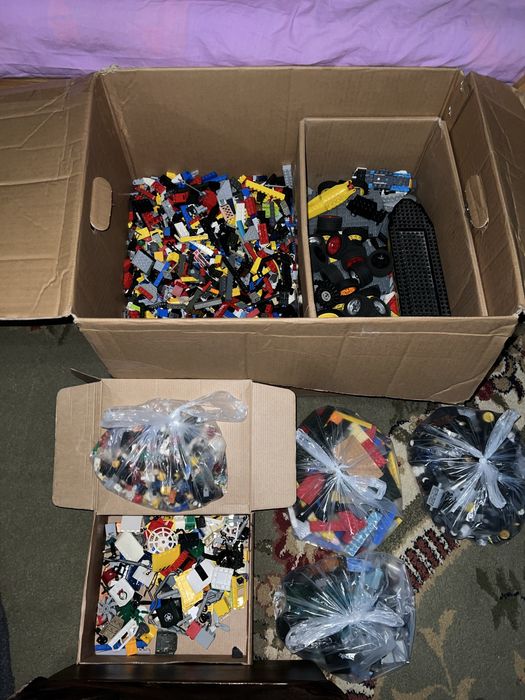 Lego на вагу 8,5 кг/Лего сіті,посортовані,цікаві деталі