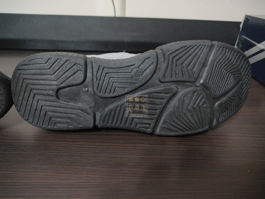 Buty NASA Space Dept. Rozmiar 45. Nowe.