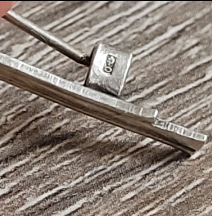 Винтажная брошь с ониксом_мельхиор