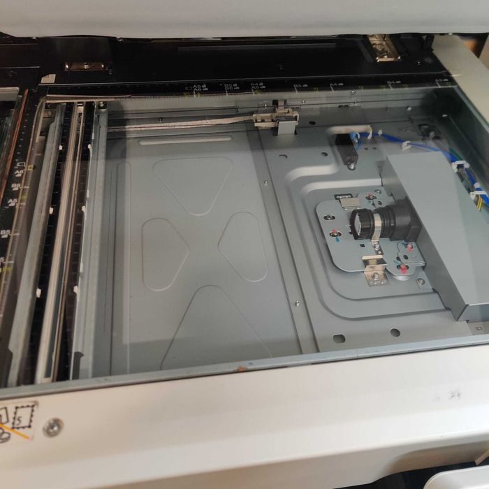 Fotocopiadora Multifunções Develop Ineo+ 258 Laser A3 Cores