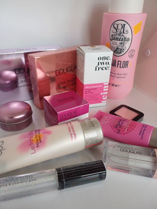 Mystery box kosmetyki douglas