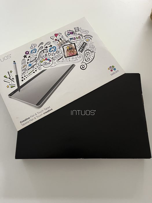 Intuos pen& touch medium