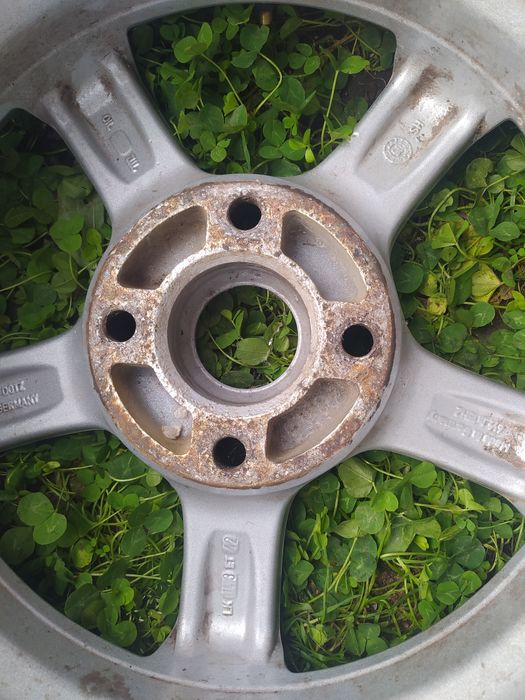 Продам диски литые