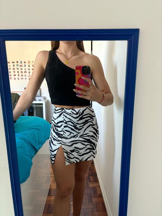 Saia com padrão da Shein