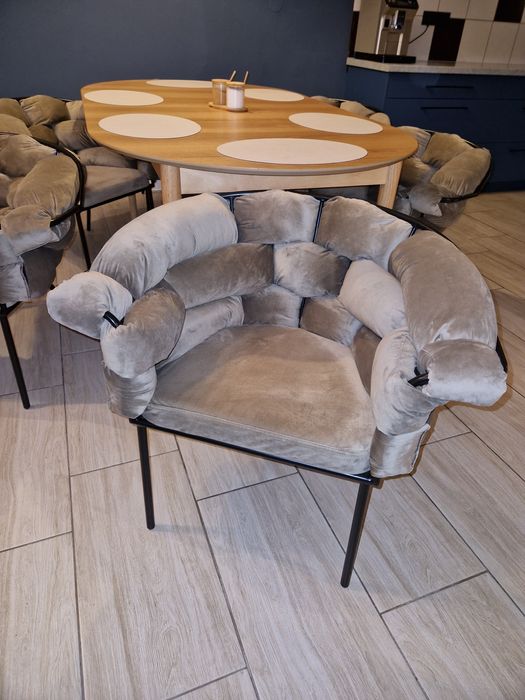 Fotel 1szt fotel krzesło pilo piaskowy tapicerowany czarna rama stan b